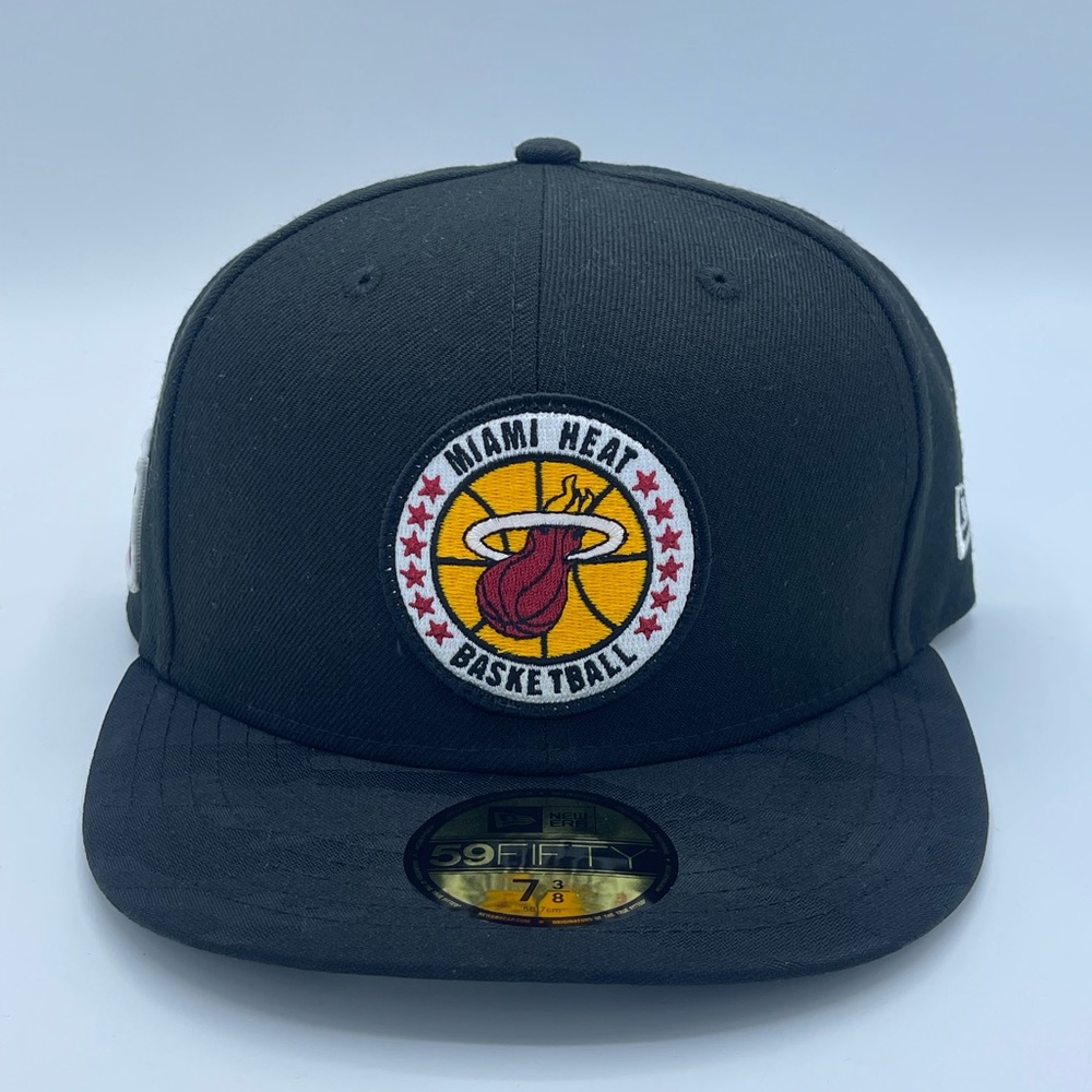 Miami Heat NBA New Era Cap Size 7 3/8 NWT Black